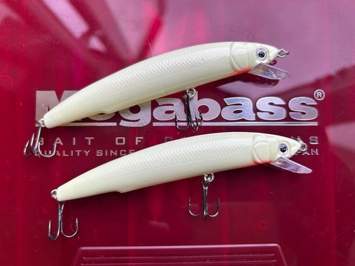Bass fishing top water minnow - top,
